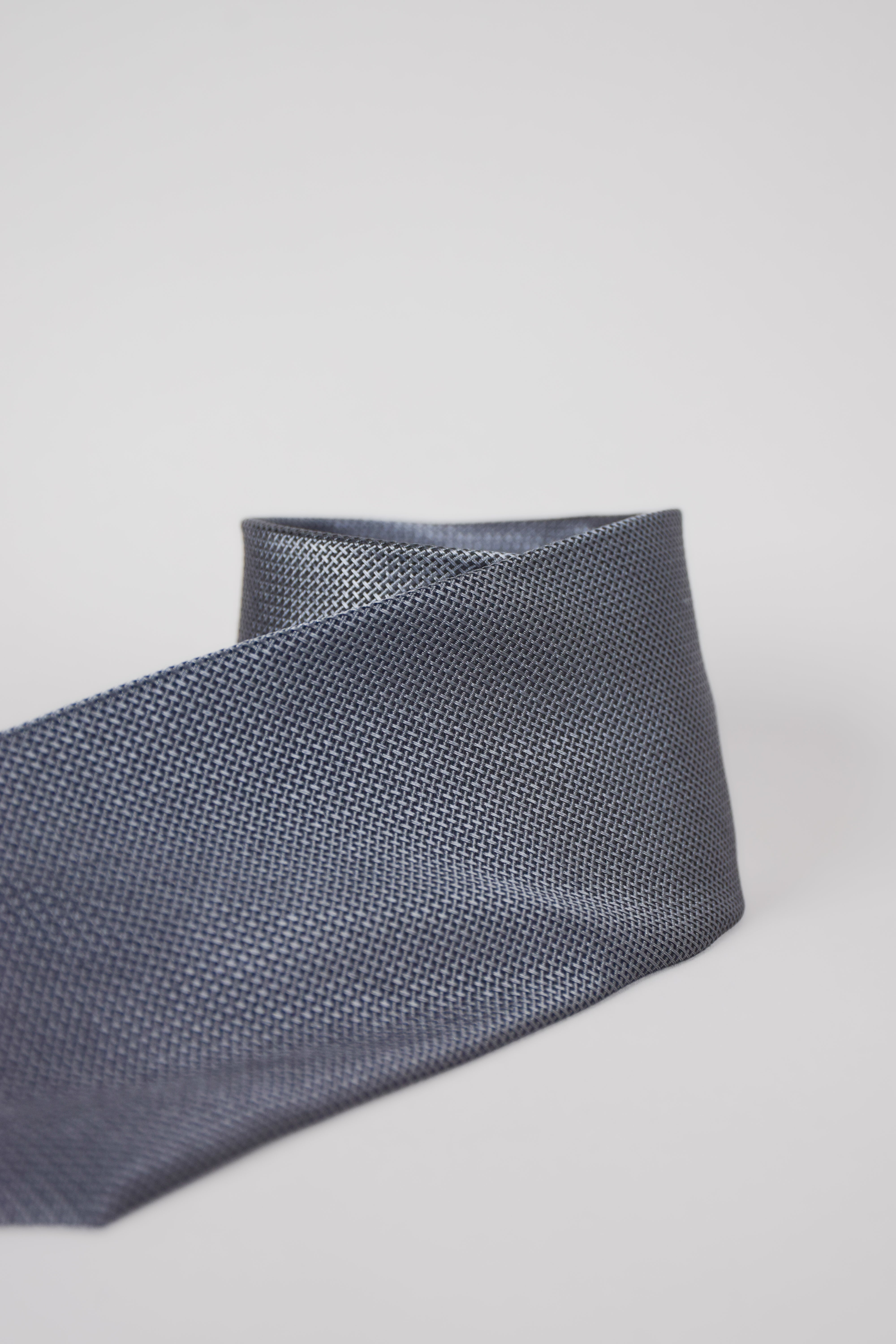 Woven Tie | Pure Silk | Textured Herringbone Pattern - Atica Man