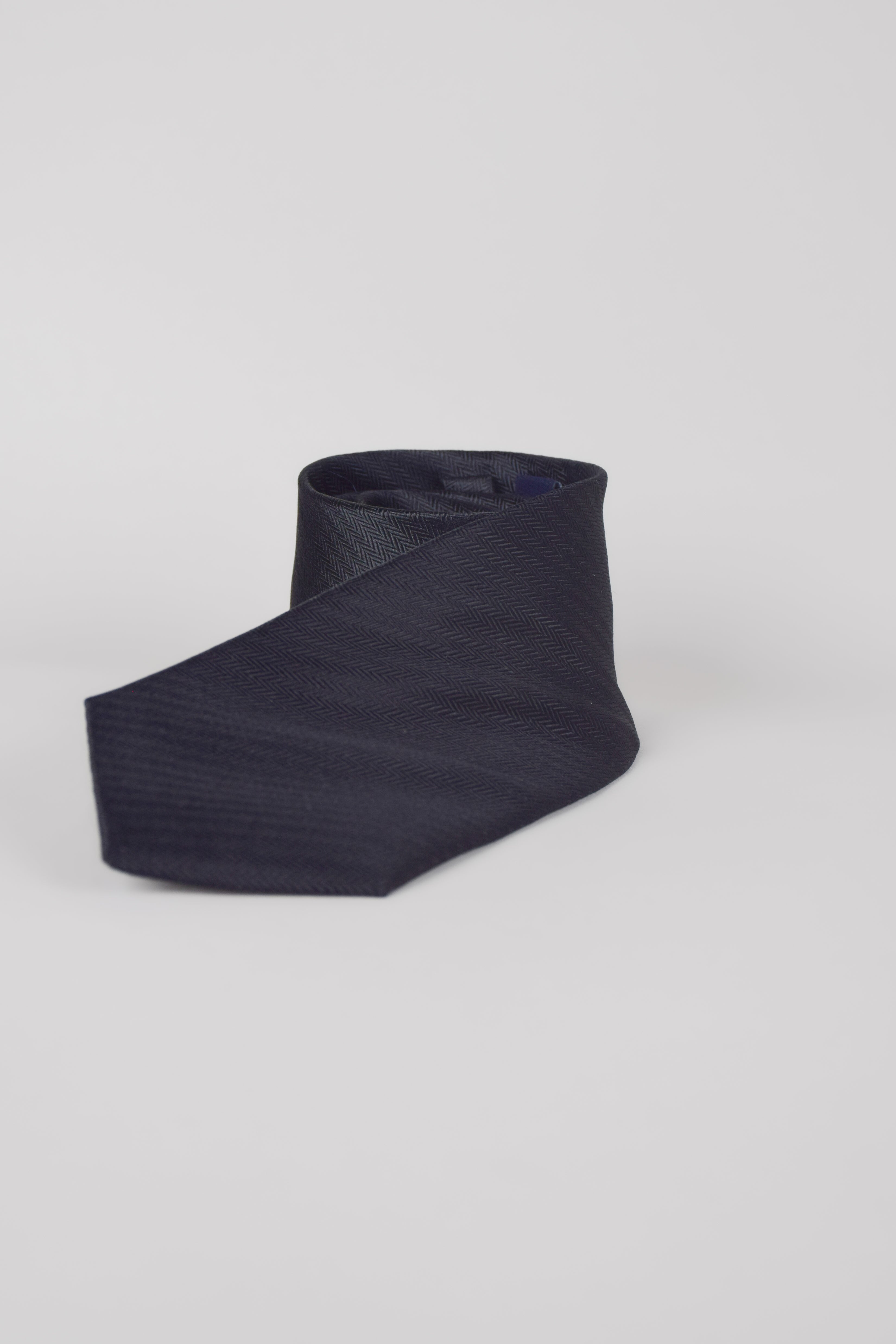 Woven Tie | Pure Silk | Herringbone Pattern - Atica Man