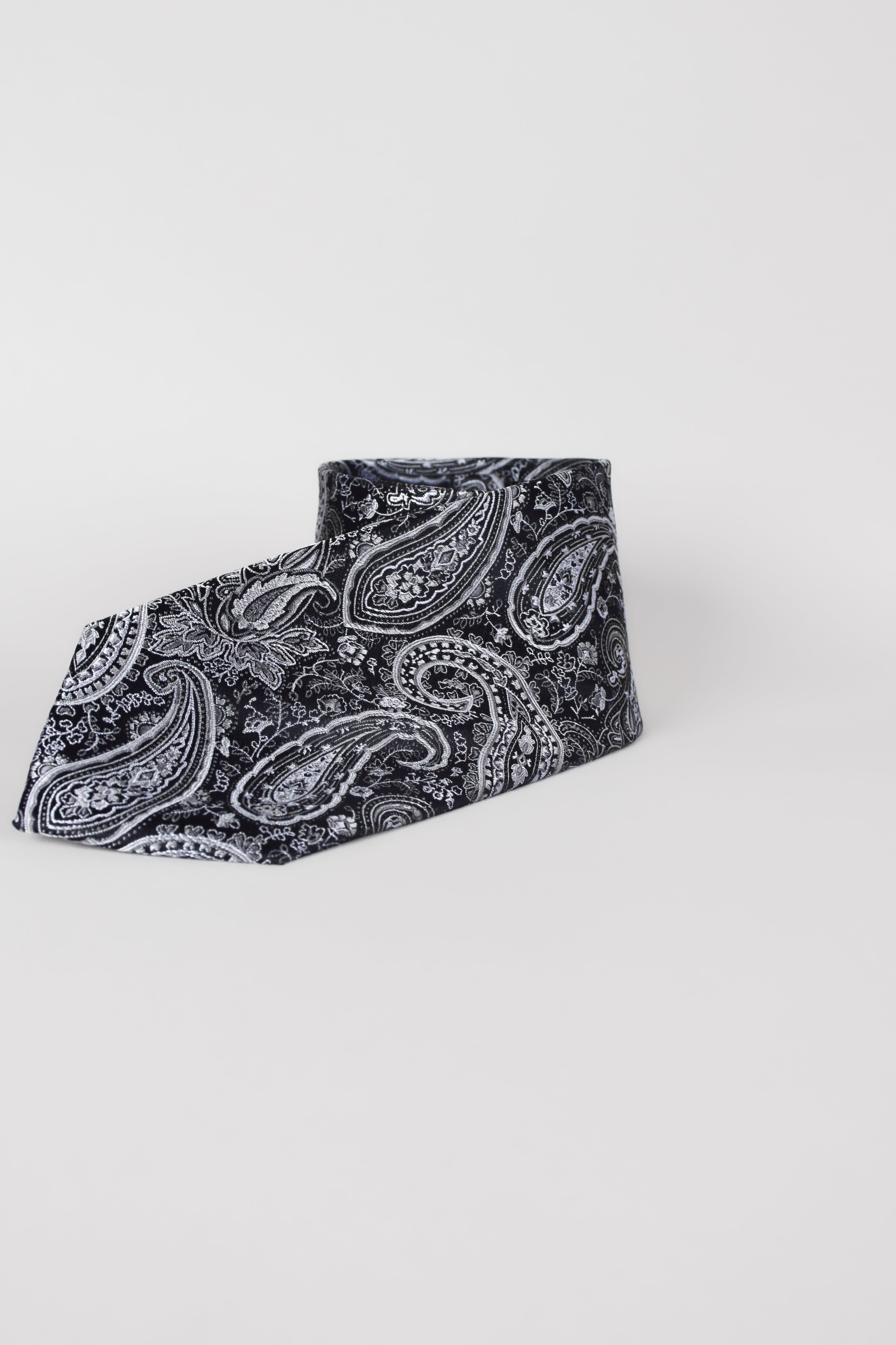 Woven Tie | Pure Silk | Paisley Pattern - Atica Man