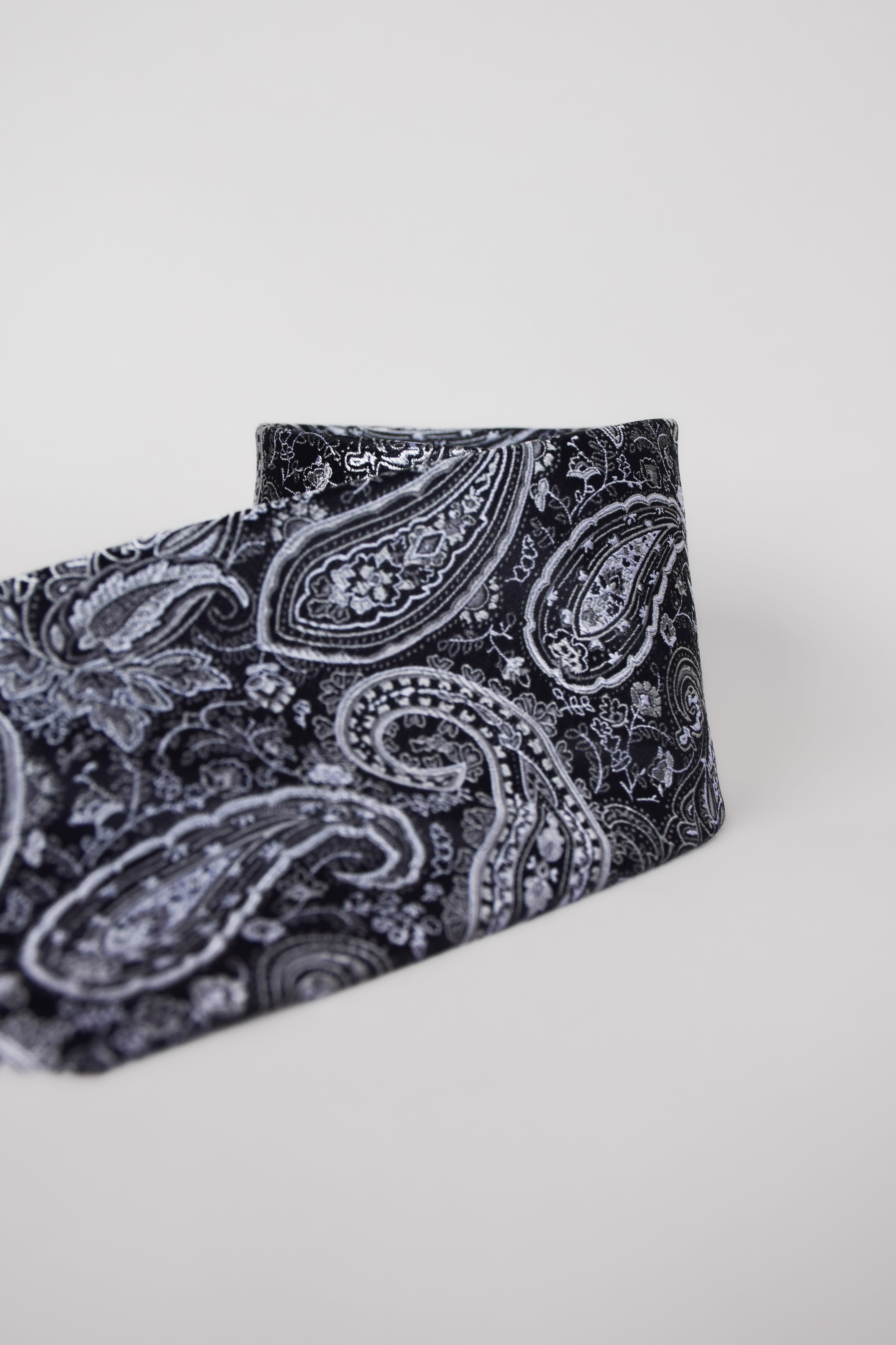 Woven Tie | Pure Silk | Paisley Pattern - Atica Man