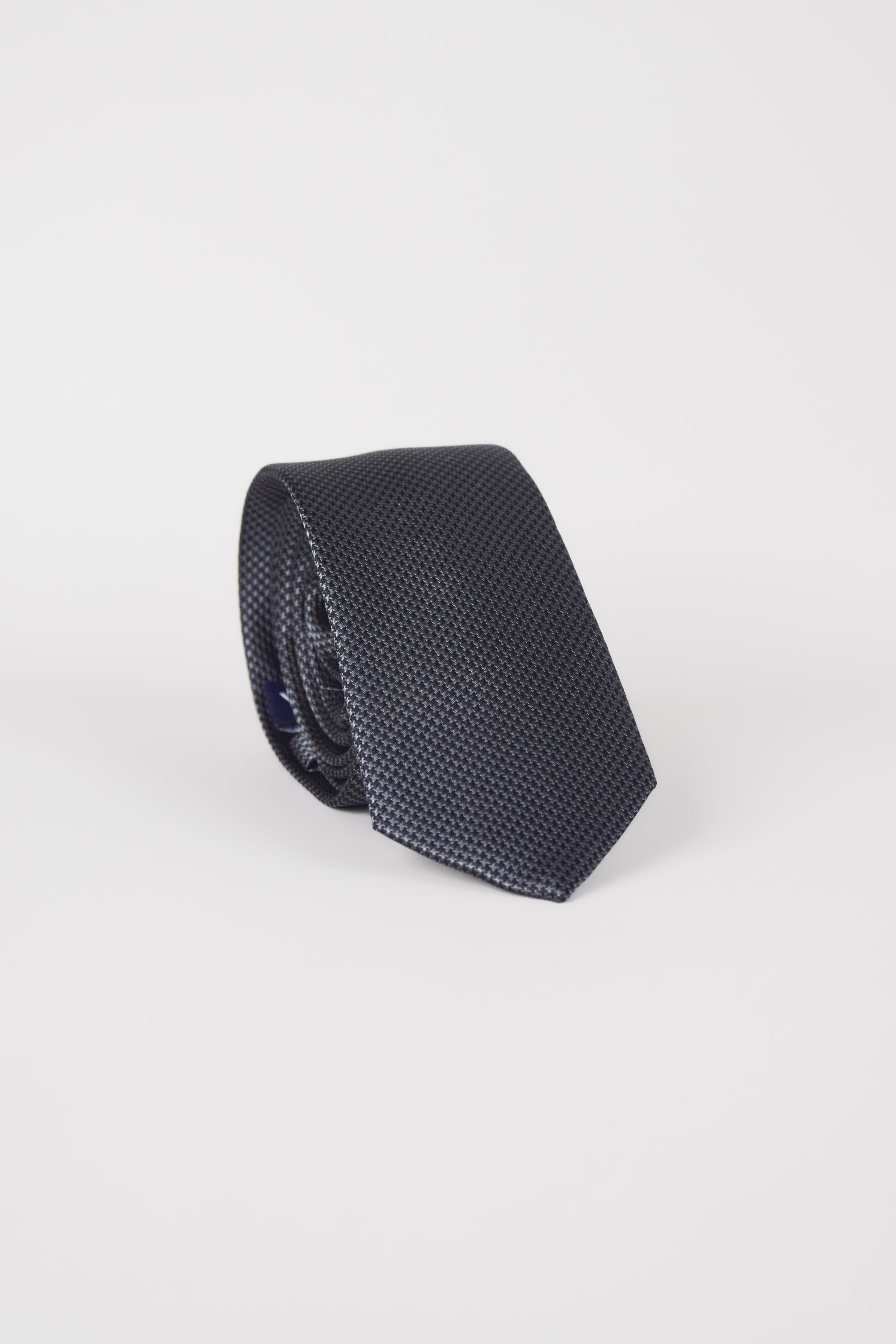 Woven Tie | Pure Silk | Houndstooth Pattern - Atica Man