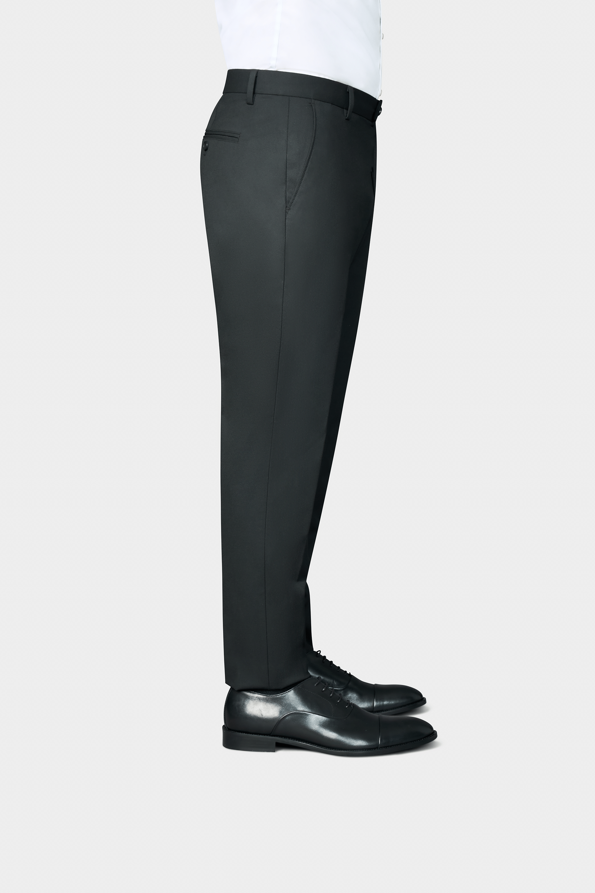 Charcoal dress pants crafted from Yarn-dyed Cotton Herringbone Fabric for a refined look and lasting durability